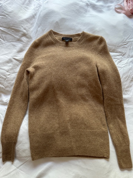 Saks Fifth Avenue Sweaters - Saks Fifth Avenue Camel Crewneck Sweater